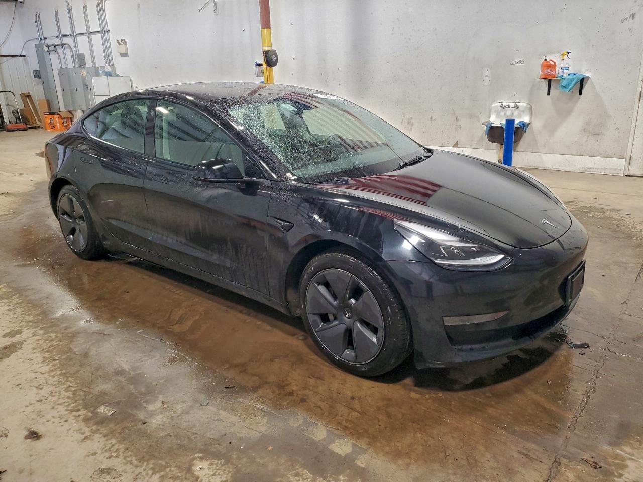 2022 TESLA MODEL 3 photo 4