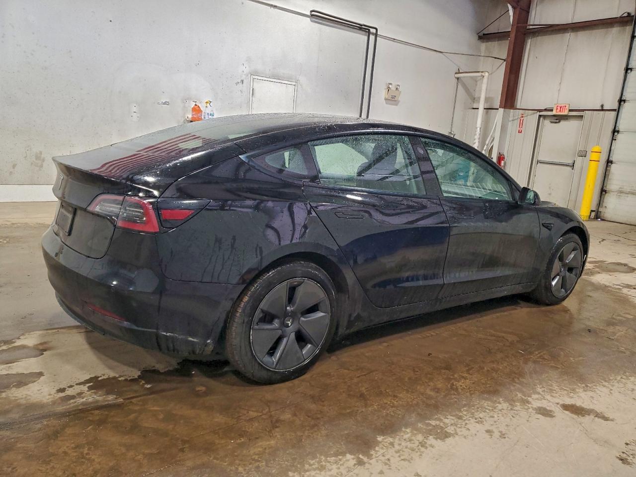 2022 TESLA MODEL 3 photo 3