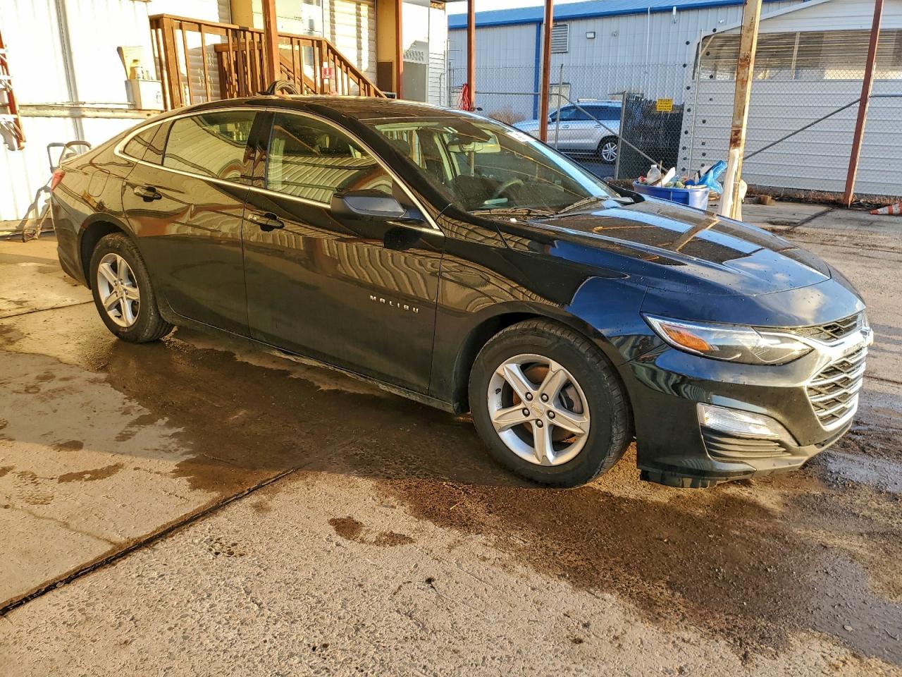 2023 CHEVROLET MALIBU LT photo 4
