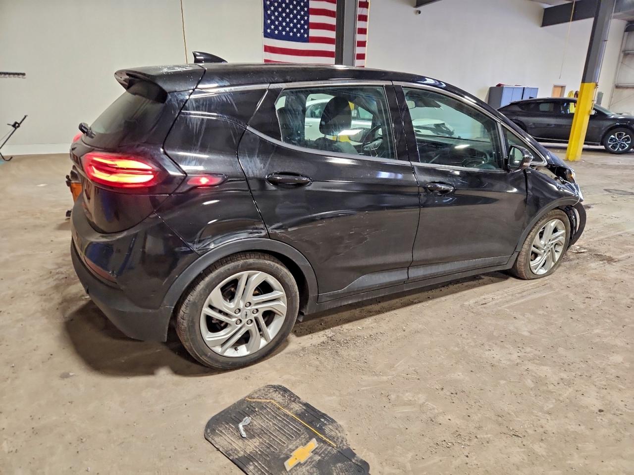 2023 CHEVROLET BOLT EV 1LT photo 3