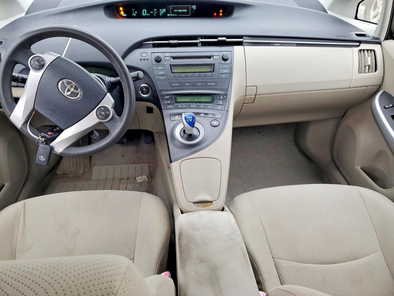 2010 TOYOTA PRIUS photo 8