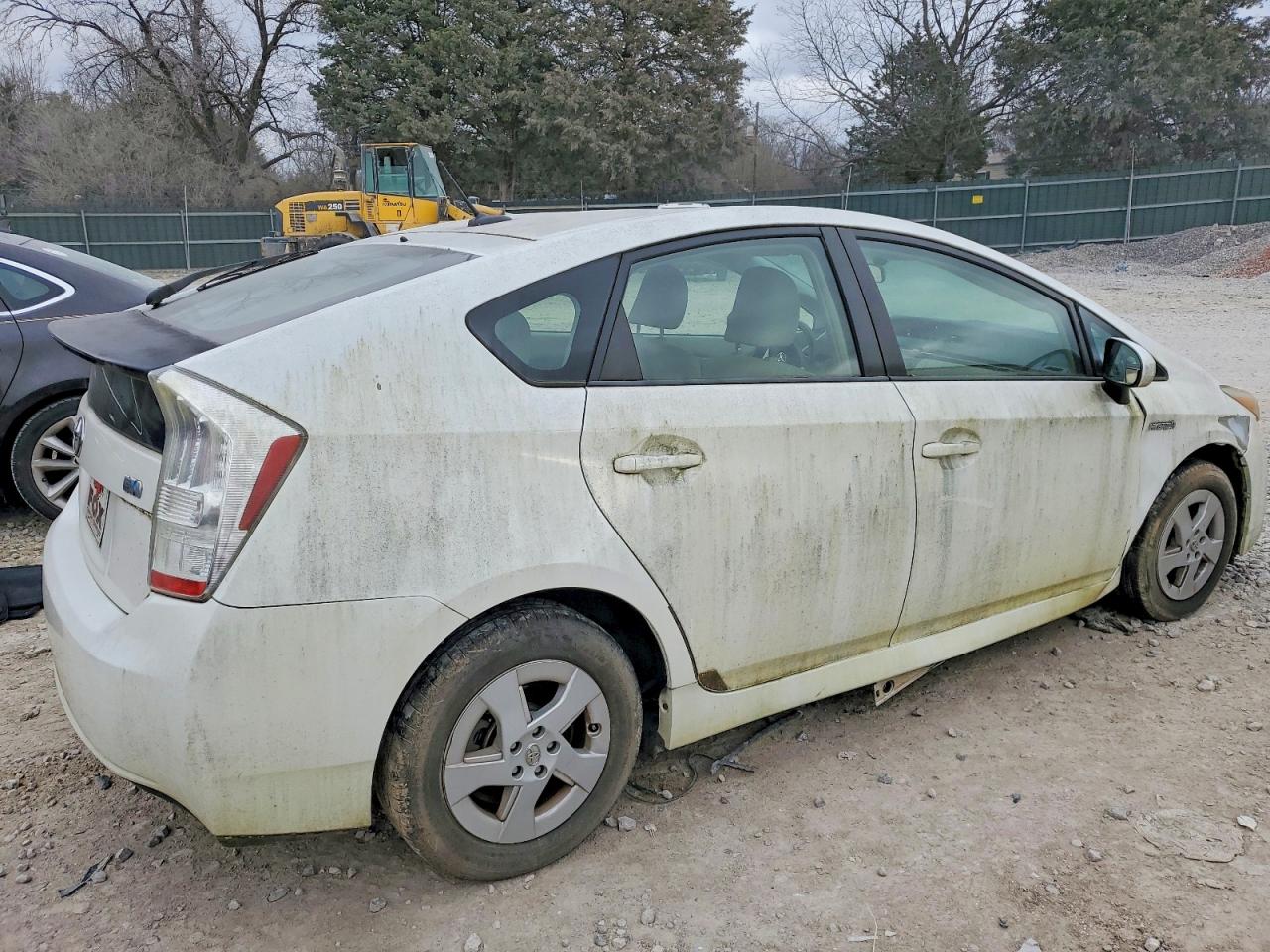 2010 TOYOTA PRIUS photo 3