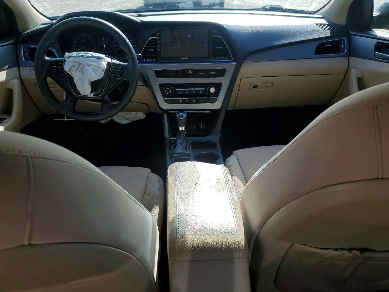 2017 HYUNDAI SONATA SE photo 22