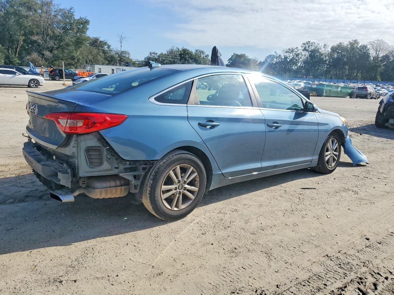 2017 HYUNDAI SONATA SE photo 7