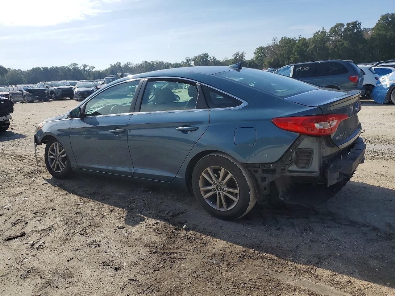 2017 HYUNDAI SONATA SE photo 4