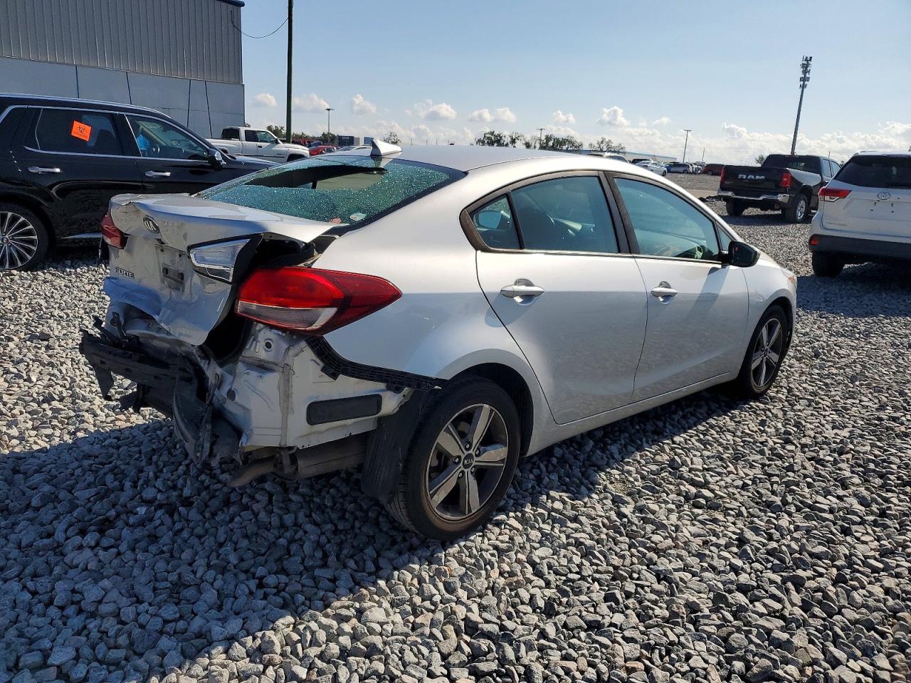 2018 KIA FORTE LX photo 3