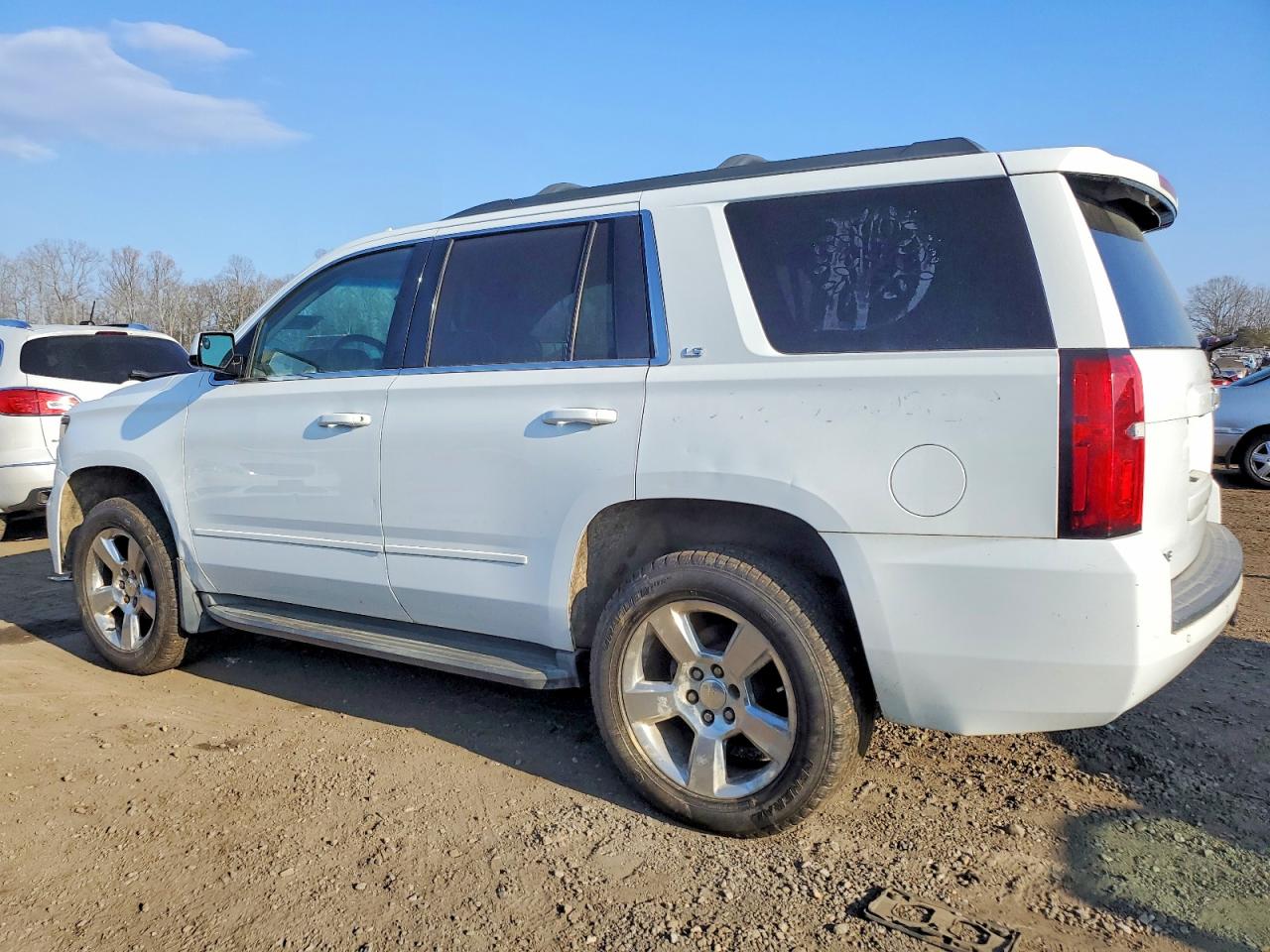 2016 CHEVROLET TAHOE K1500 LS photo 2