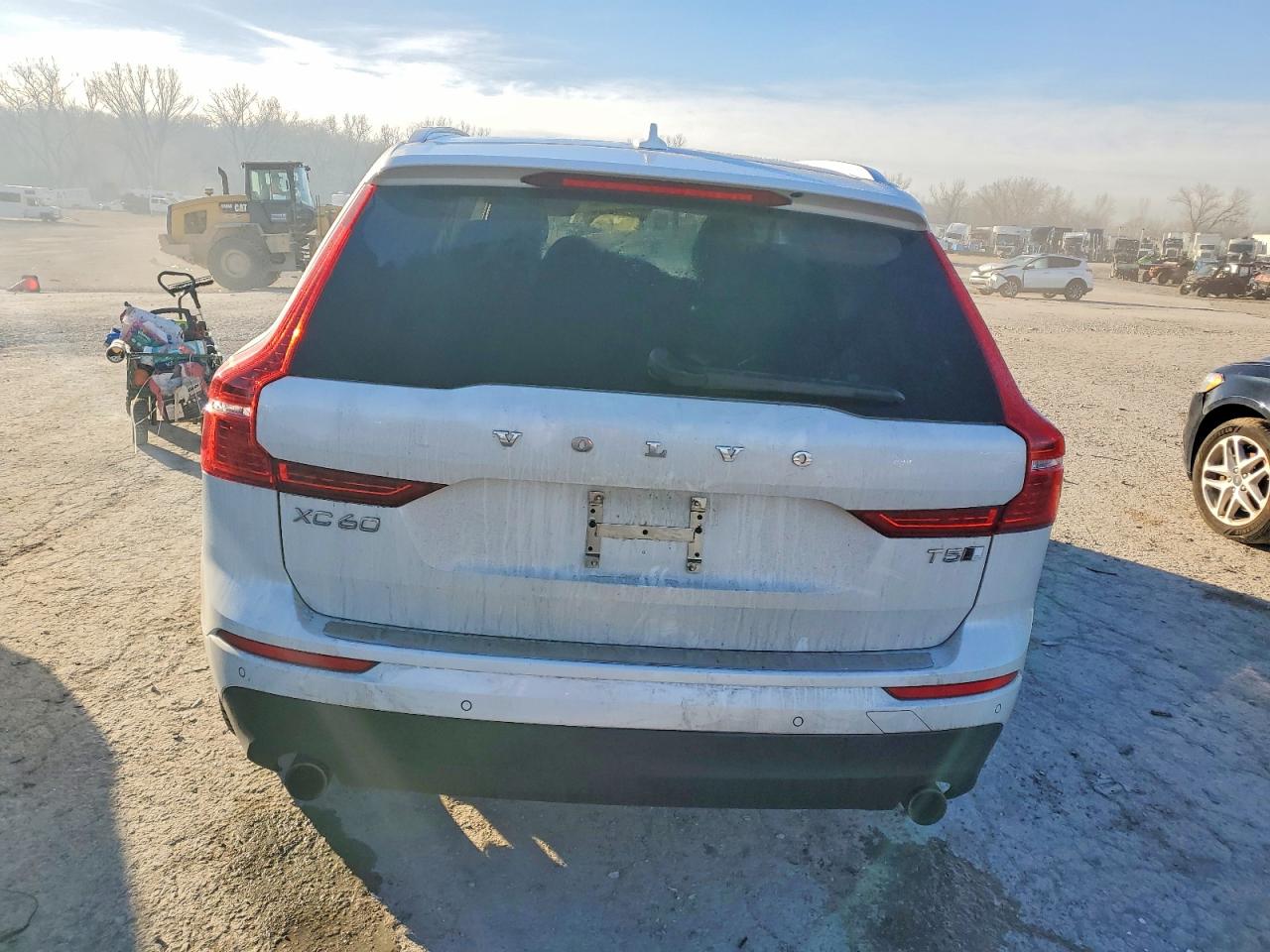 2021 VOLVO XC60 T5 MOMENTUM photo 6