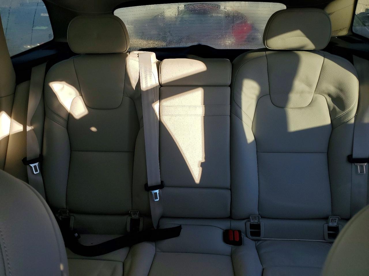 2021 VOLVO XC60 T5 MOMENTUM photo 10