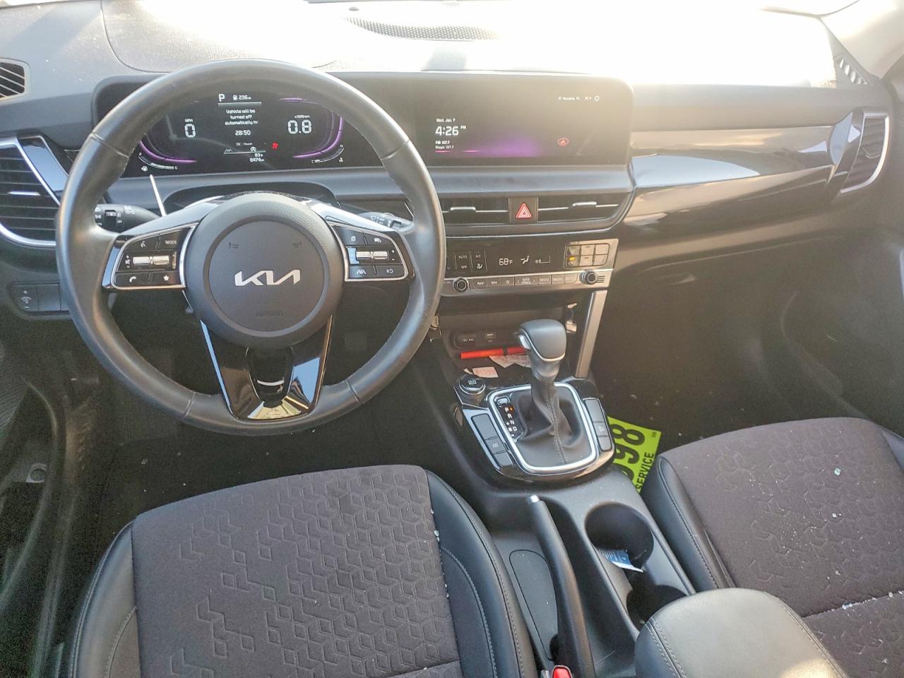 2025 KIA SELTOS S photo 8