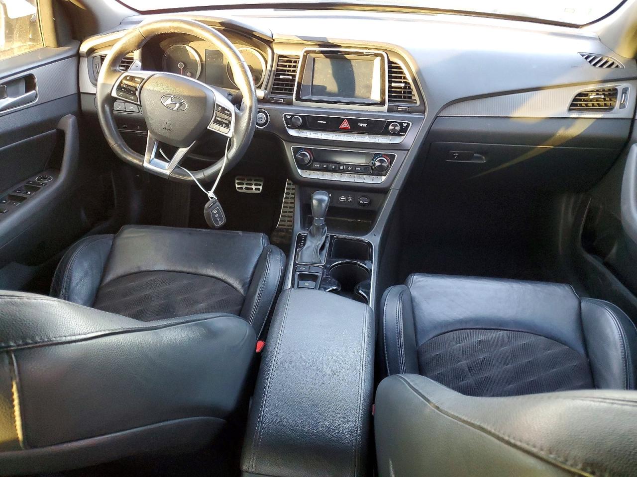 2018 HYUNDAI SONATA SPORT photo 8