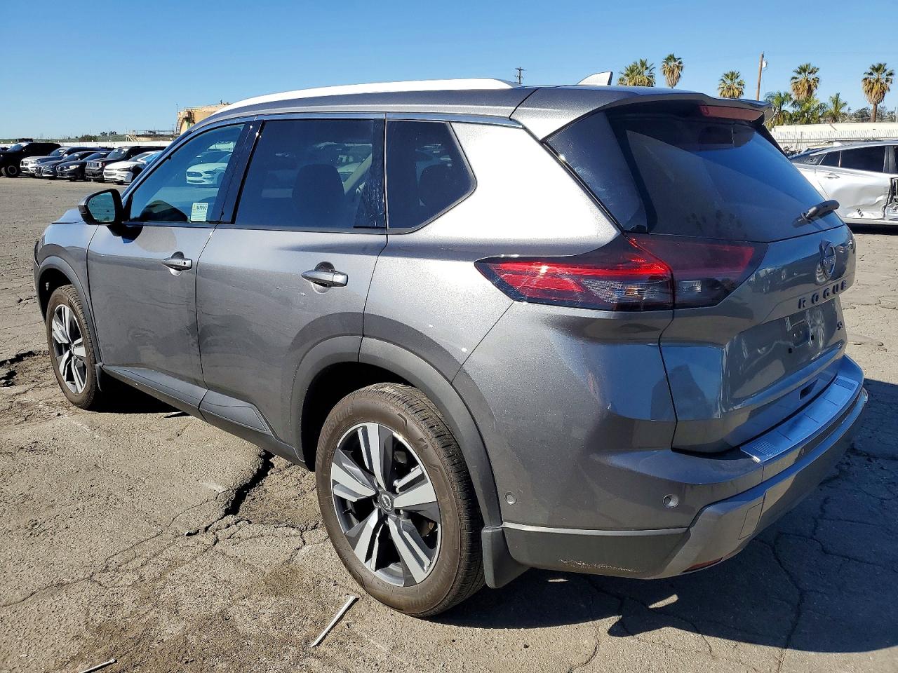 2025 NISSAN ROGUE SL photo 2