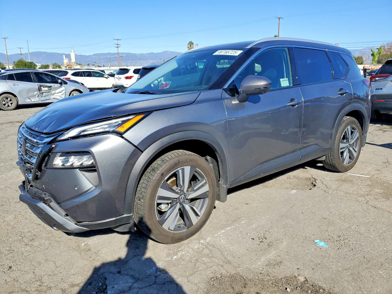 2025 NISSAN ROGUE