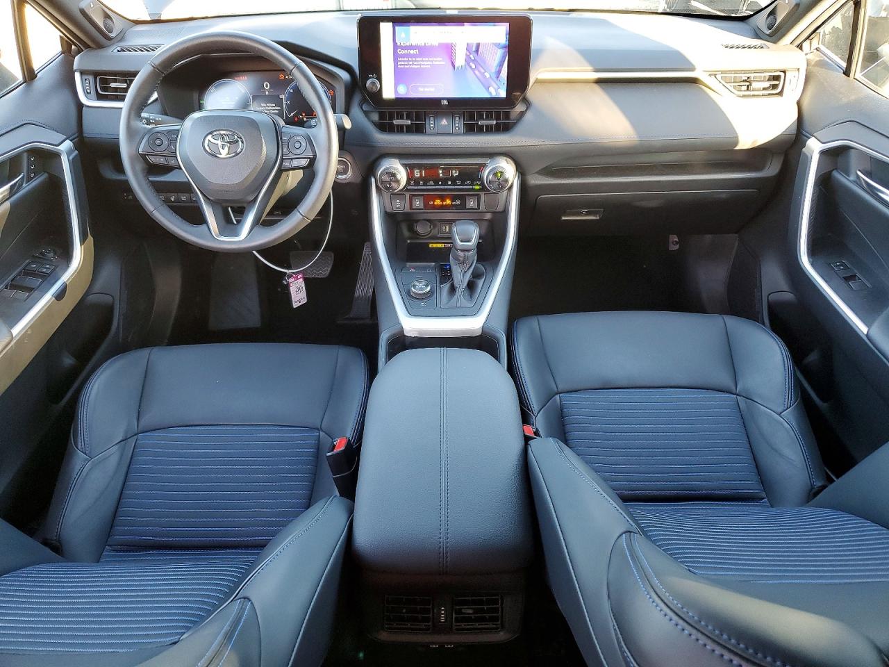 2024 TOYOTA RAV4 XSE photo 8