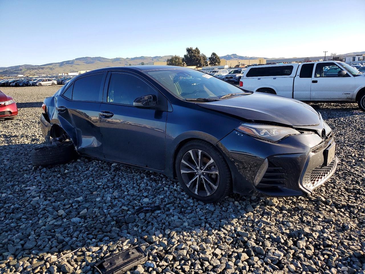 2018 TOYOTA COROLLA L photo 4