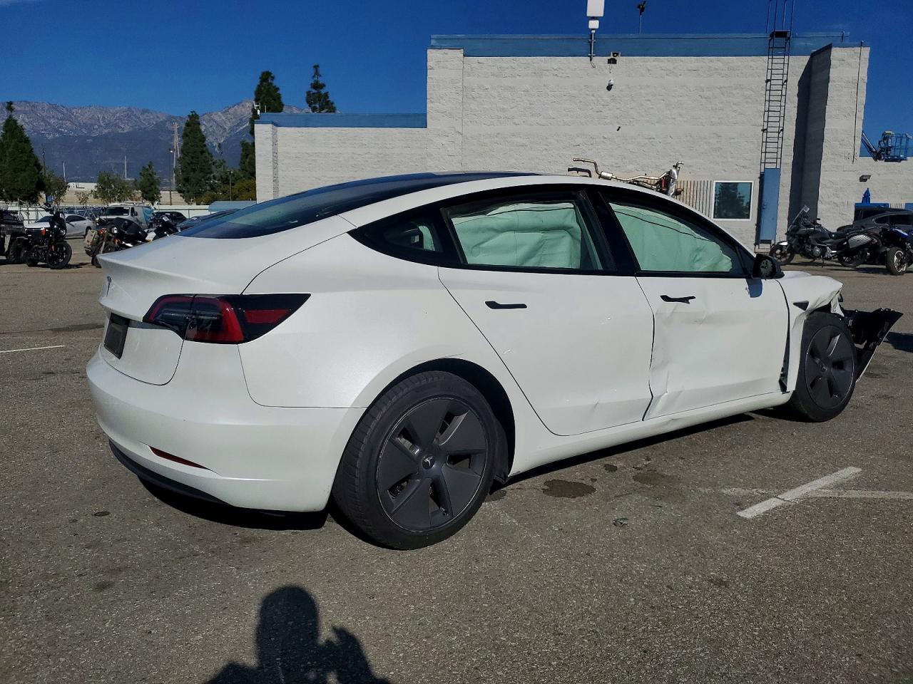 2023 TESLA MODEL 3 photo 3