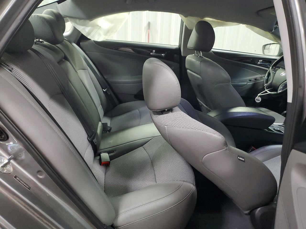 2014 HYUNDAI SONATA SE photo 10