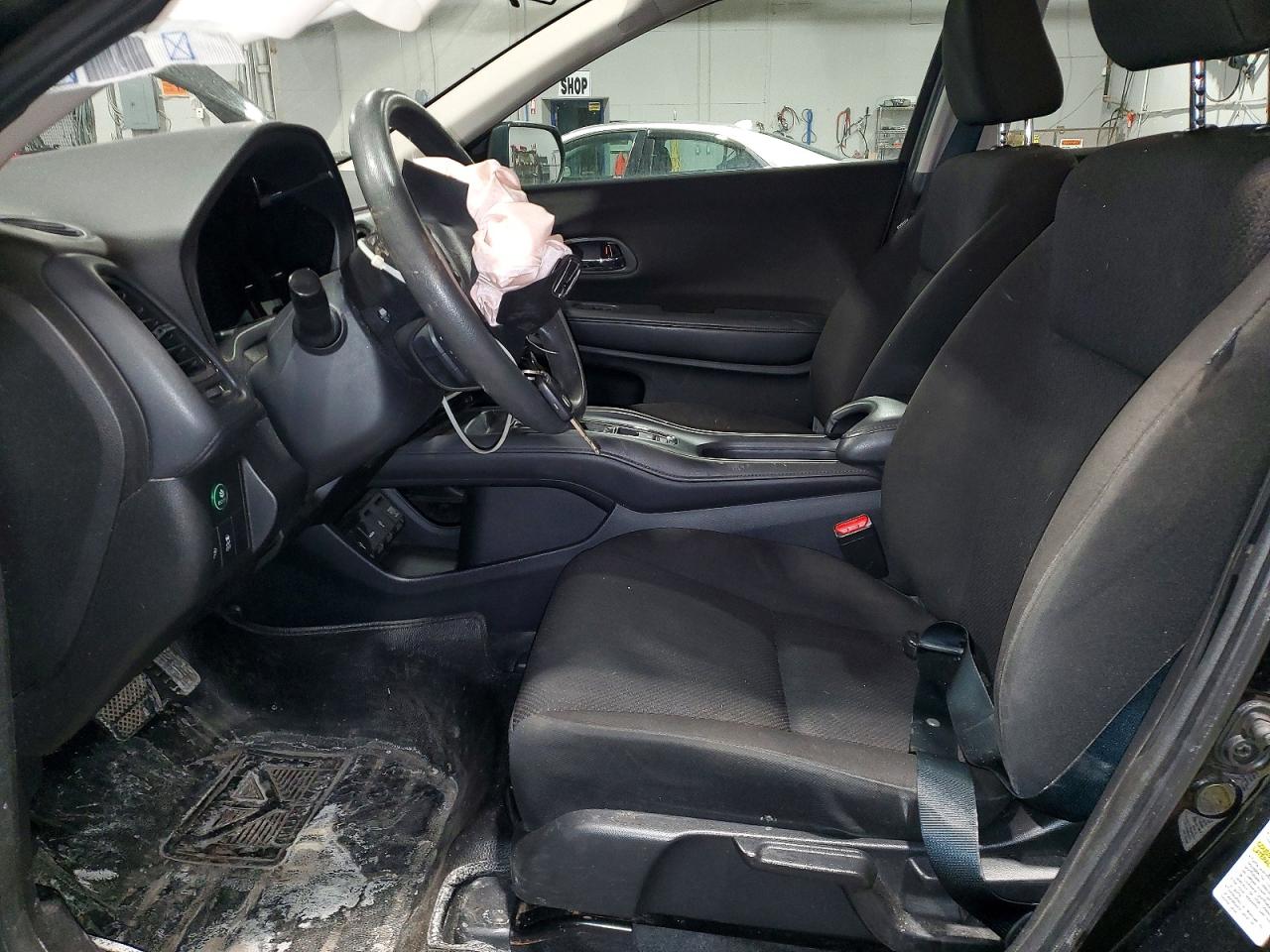 2016 HONDA HR-V LX photo 7