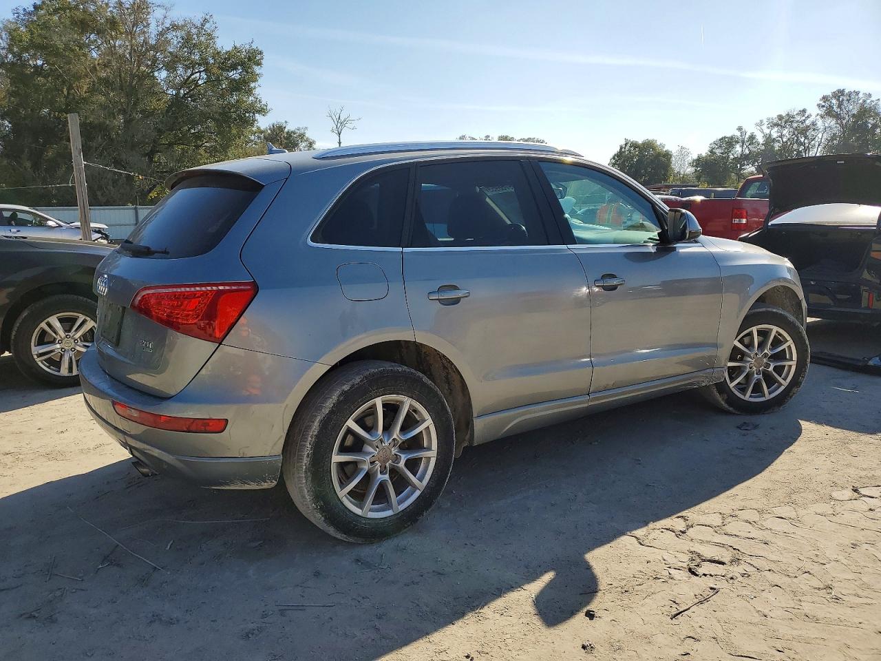 2011 AUDI Q5 PREMIUM photo 3