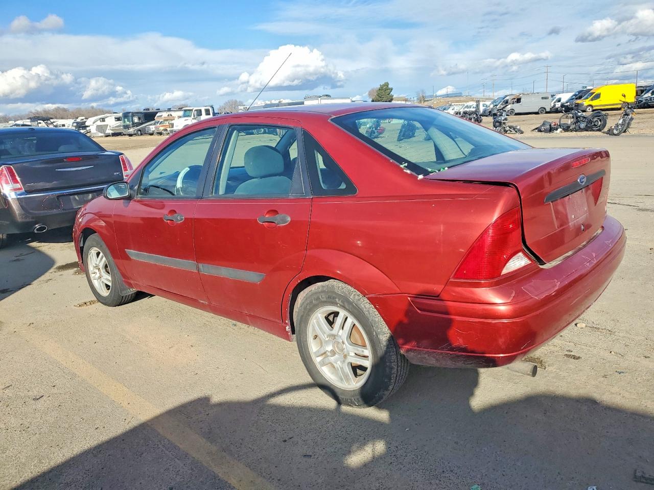 2000 FORD FOCUS LX photo 2