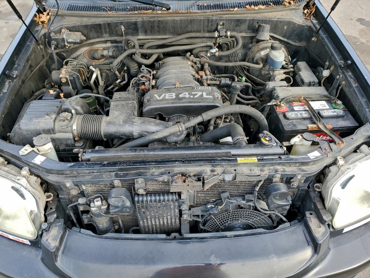 2005 TOYOTA SEQUOIA SR5 photo 23