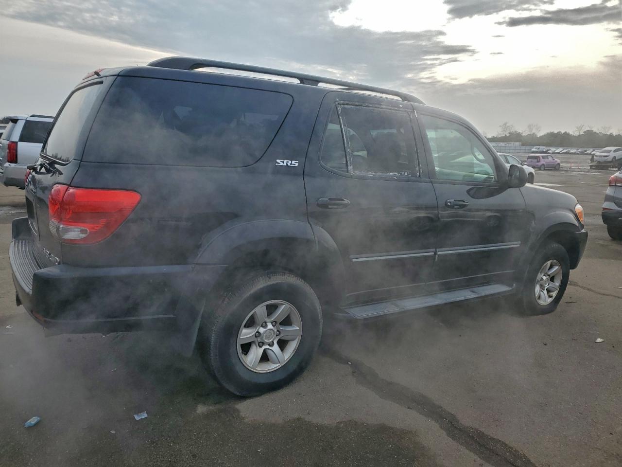 2005 TOYOTA SEQUOIA SR5 photo 5