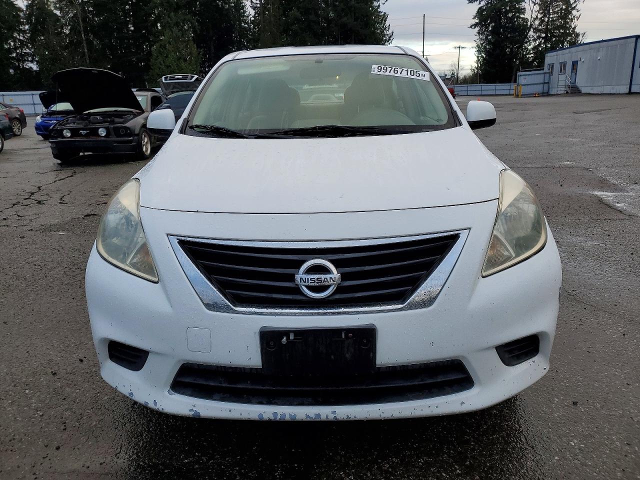 2012 NISSAN VERSA S photo 5