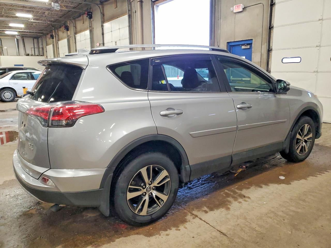 2018 TOYOTA RAV4 ADVENTURE photo 3
