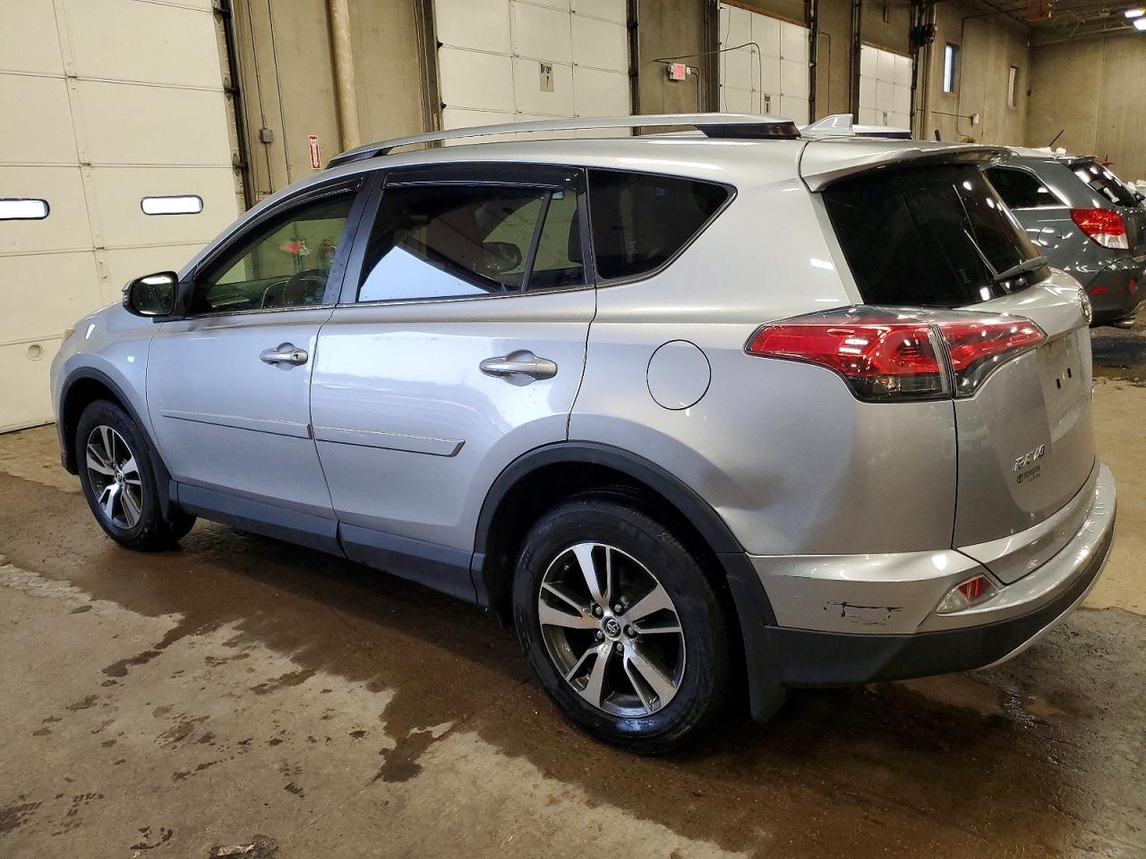 2018 TOYOTA RAV4 ADVENTURE photo 2