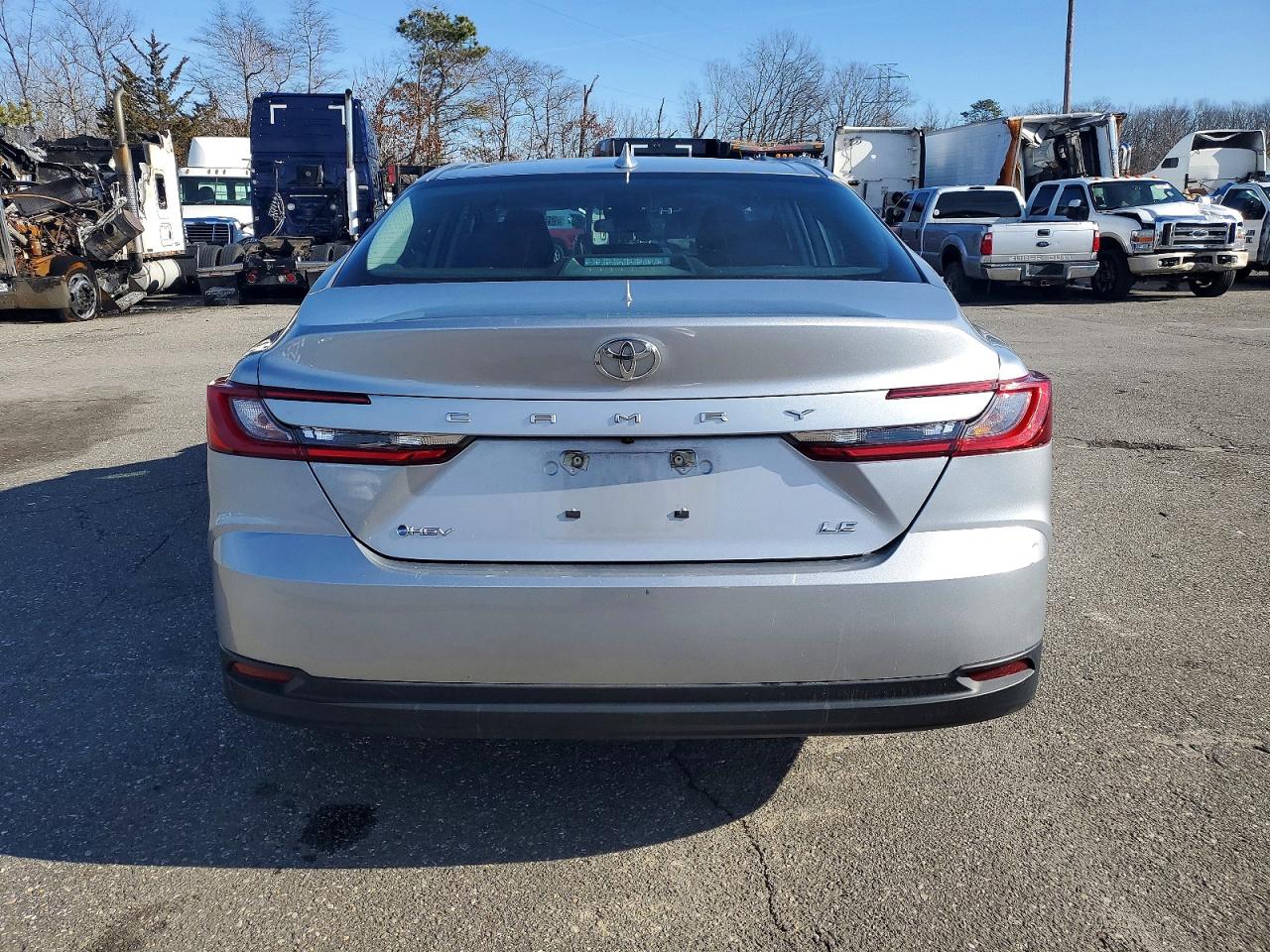 2025 TOYOTA CAMRY XSE photo 6