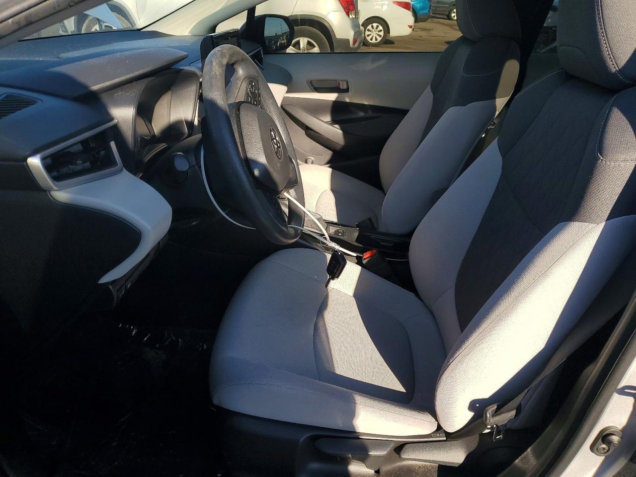 2022 TOYOTA COROLLA LE photo 7