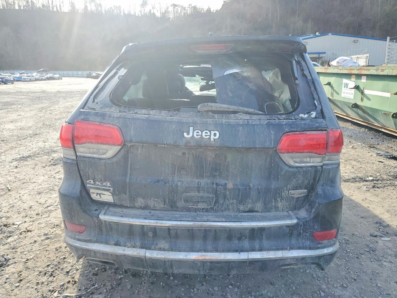 2016 JEEP GRAND CHEROKEE SUMMIT photo 6