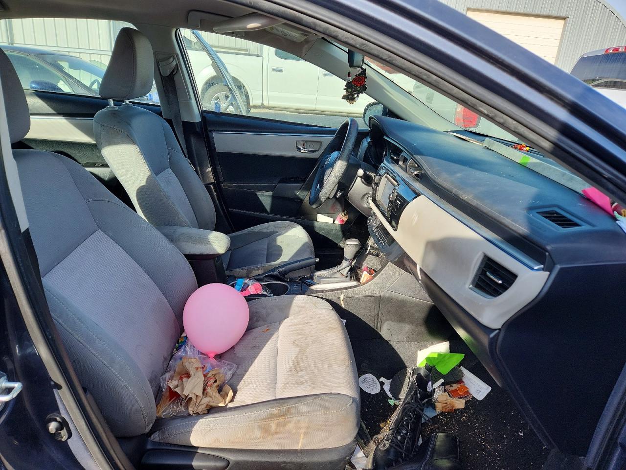 2014 TOYOTA COROLLA LE photo 13