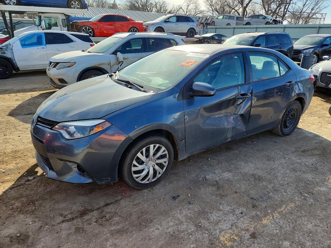 2014 TOYOTA COROLLA LE photo 2