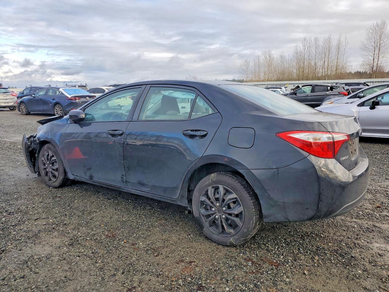 2016 TOYOTA COROLLA L photo 2