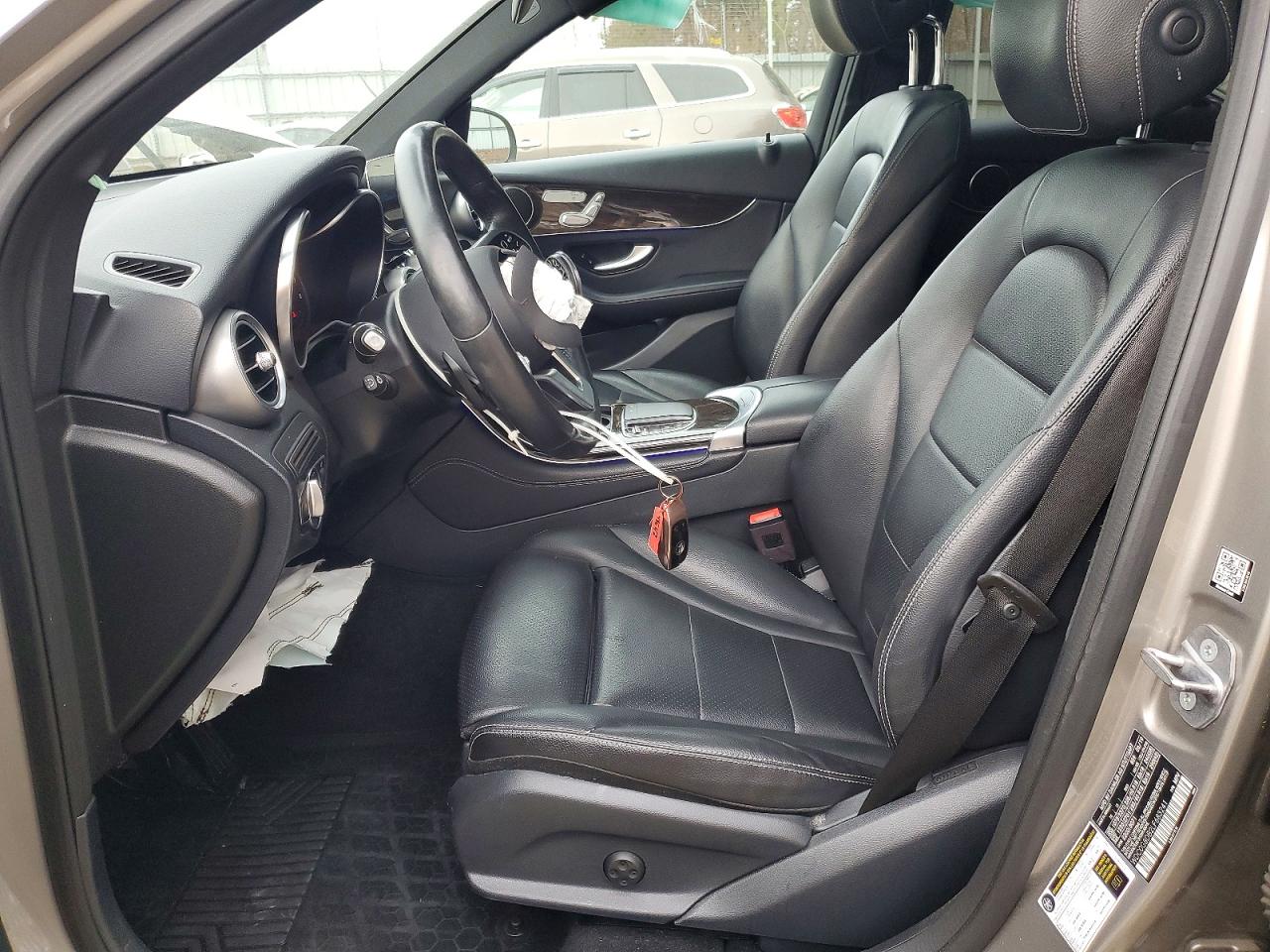 2020 MERCEDES-BENZ GLC 300 photo 7