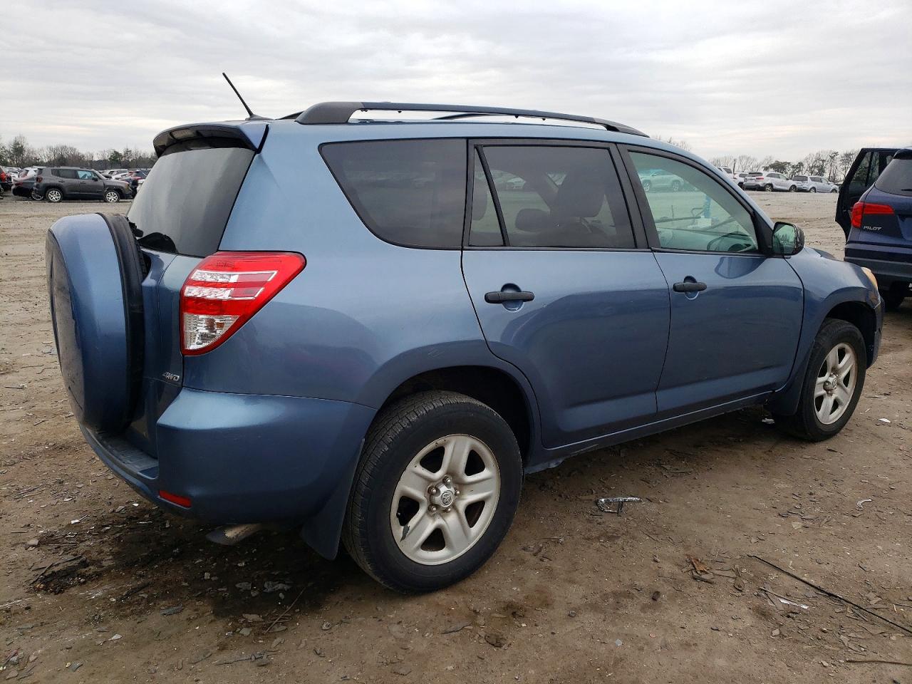2010 TOYOTA RAV4 photo 3