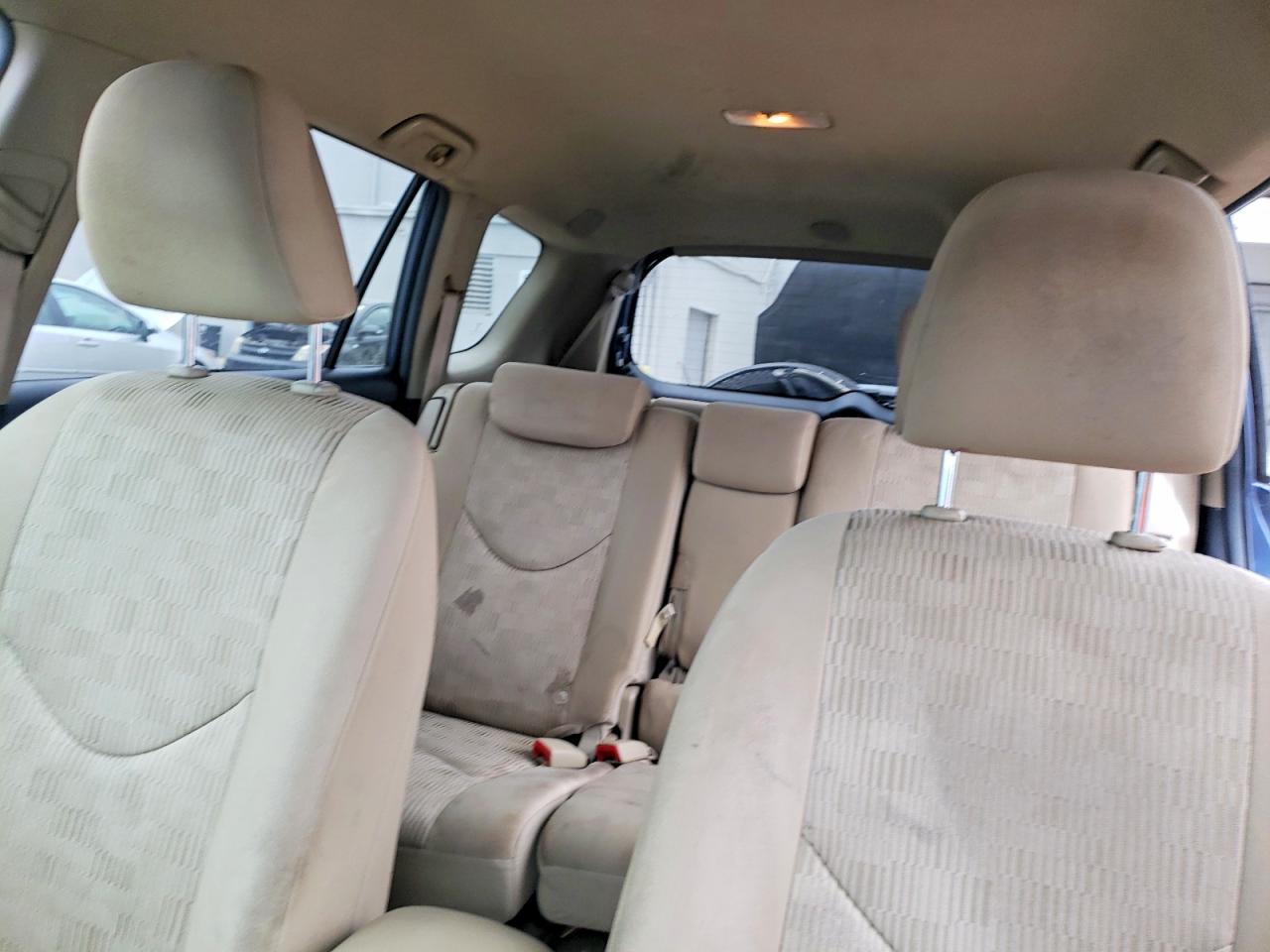 2010 TOYOTA RAV4 photo 10