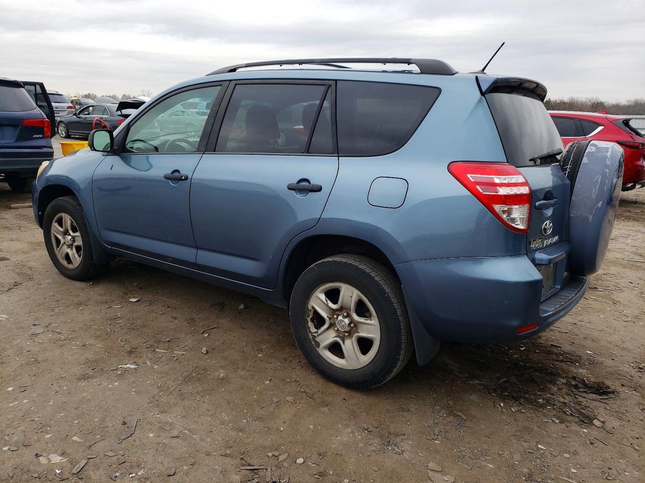 2010 TOYOTA RAV4 photo 2