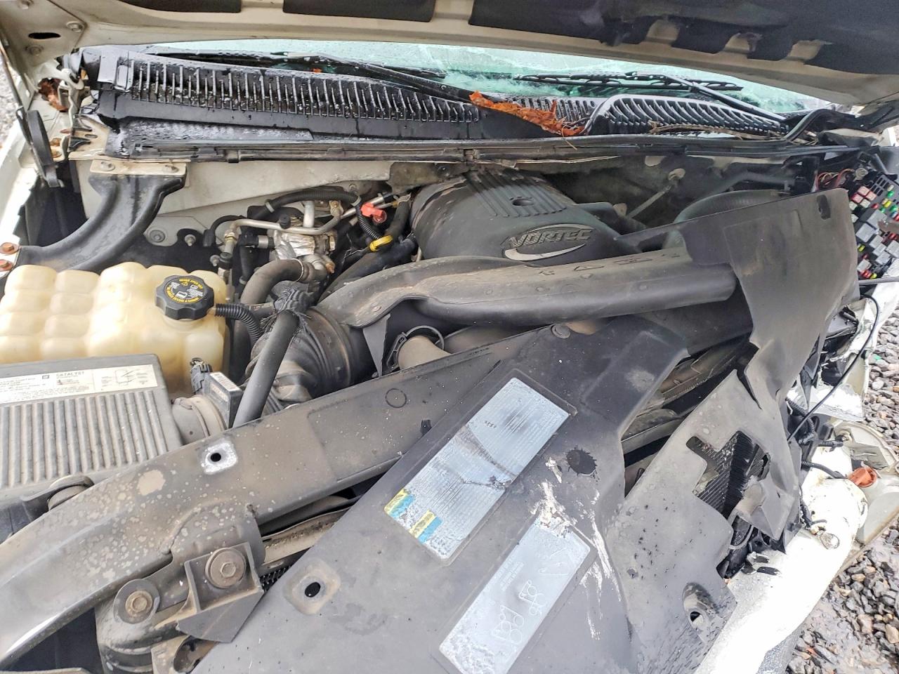 2004 CHEVROLET SUBURBAN C1500 photo 12