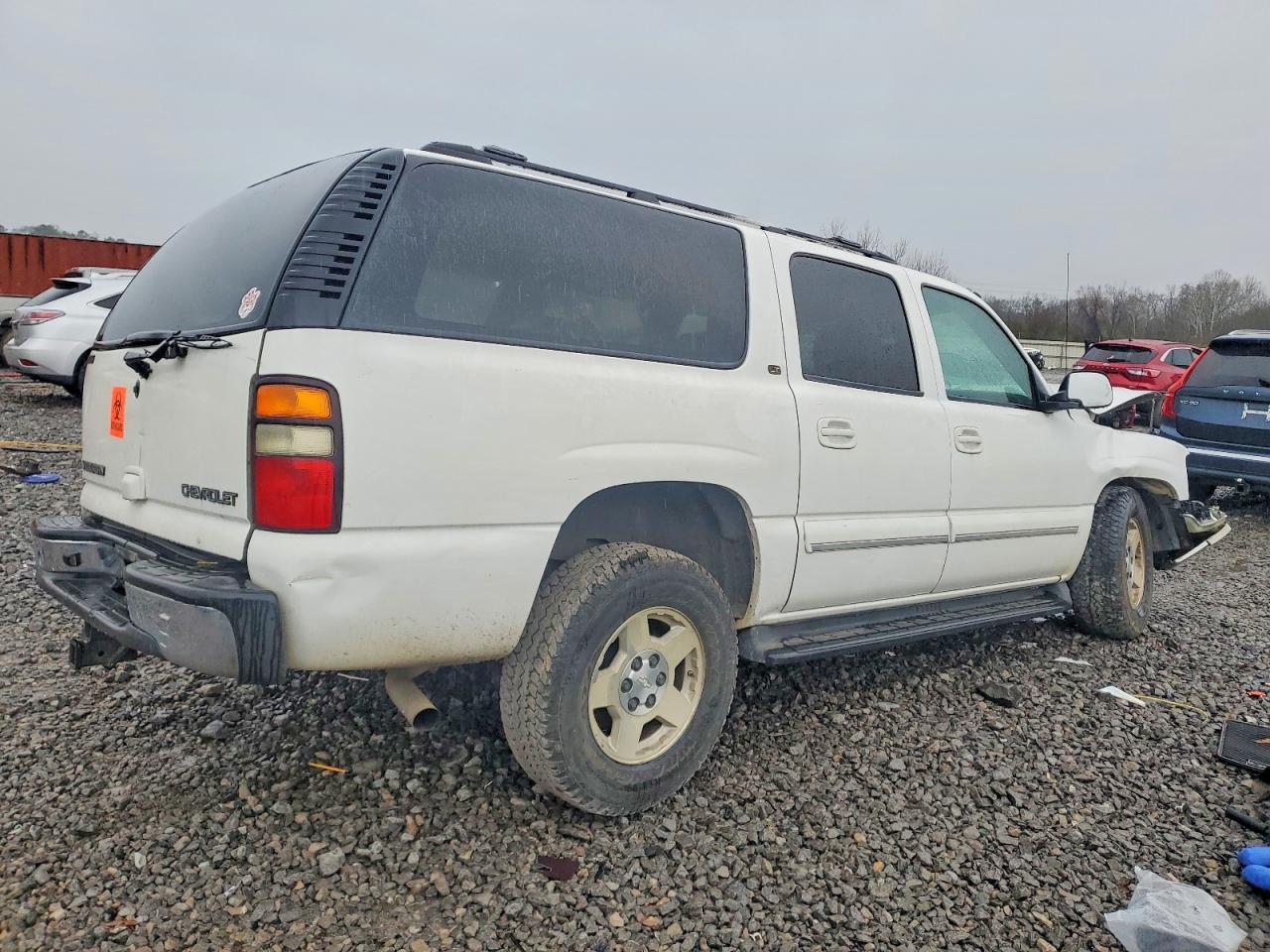 2004 CHEVROLET SUBURBAN C1500 photo 3
