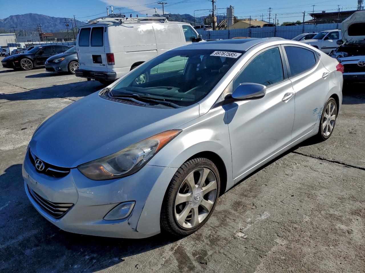 2012 HYUNDAI ELANTRA