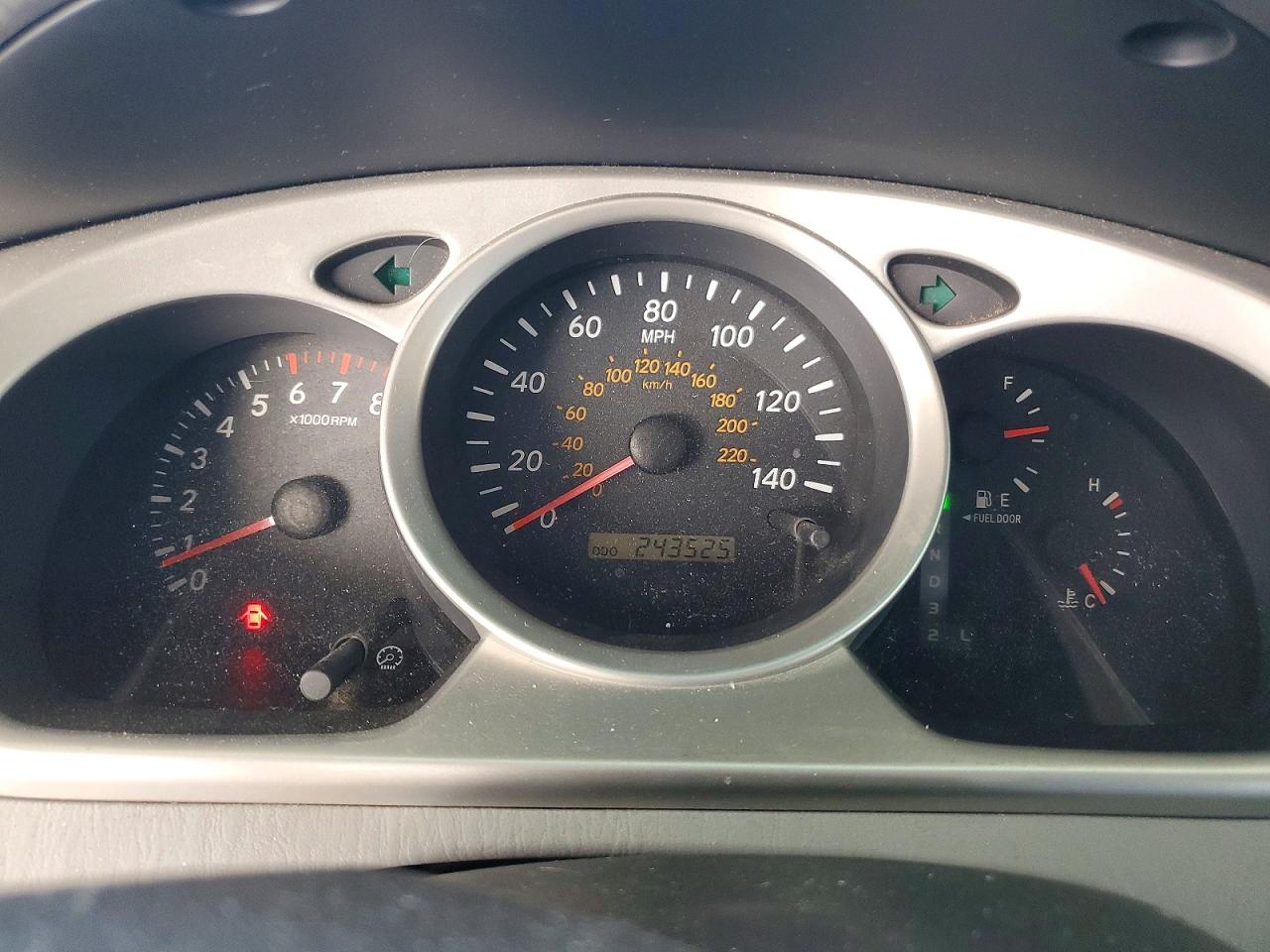 2006 TOYOTA HIGHLANDER LIMITED photo 9