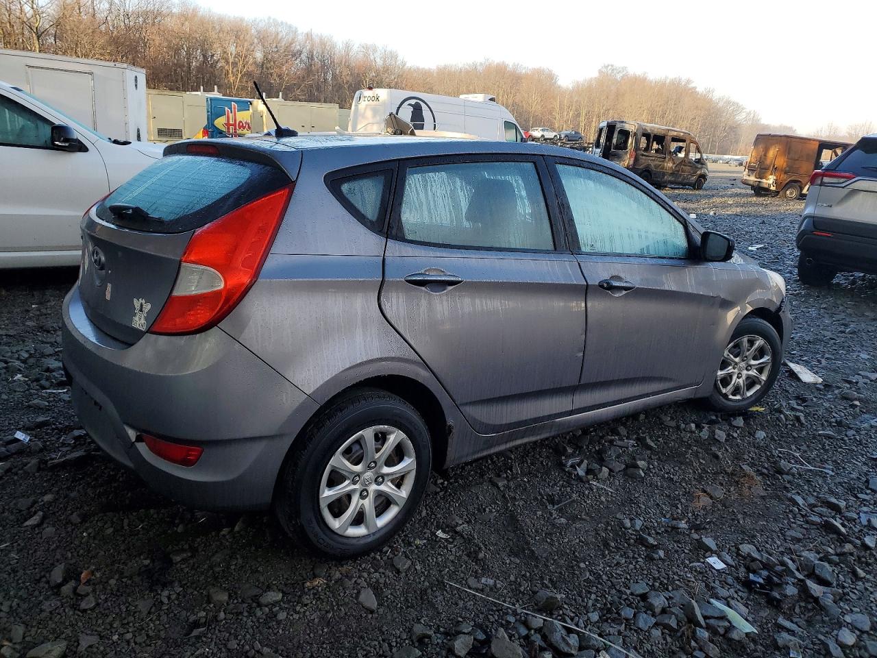 2014 HYUNDAI ACCENT GLS photo 3