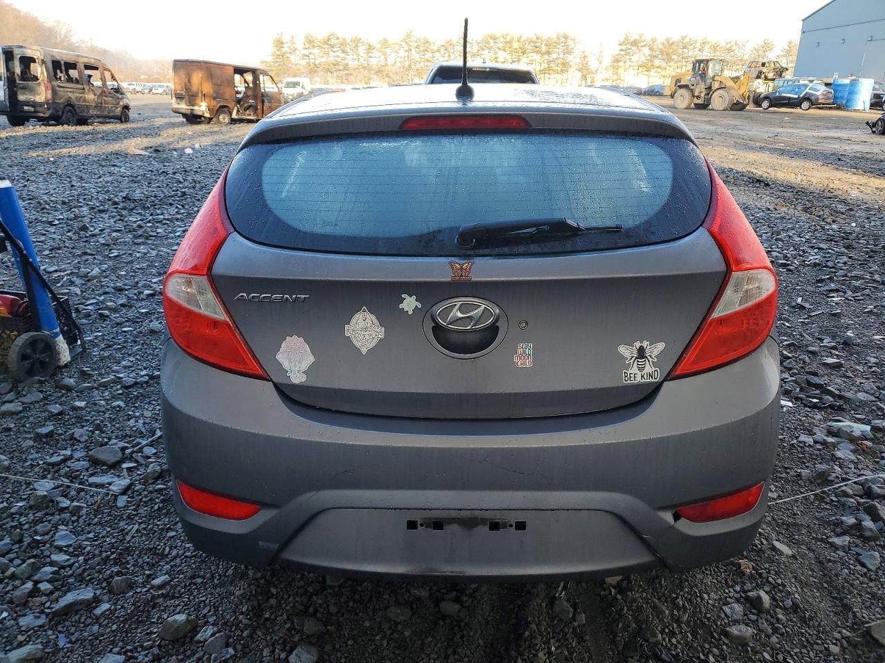 2014 HYUNDAI ACCENT GLS photo 6