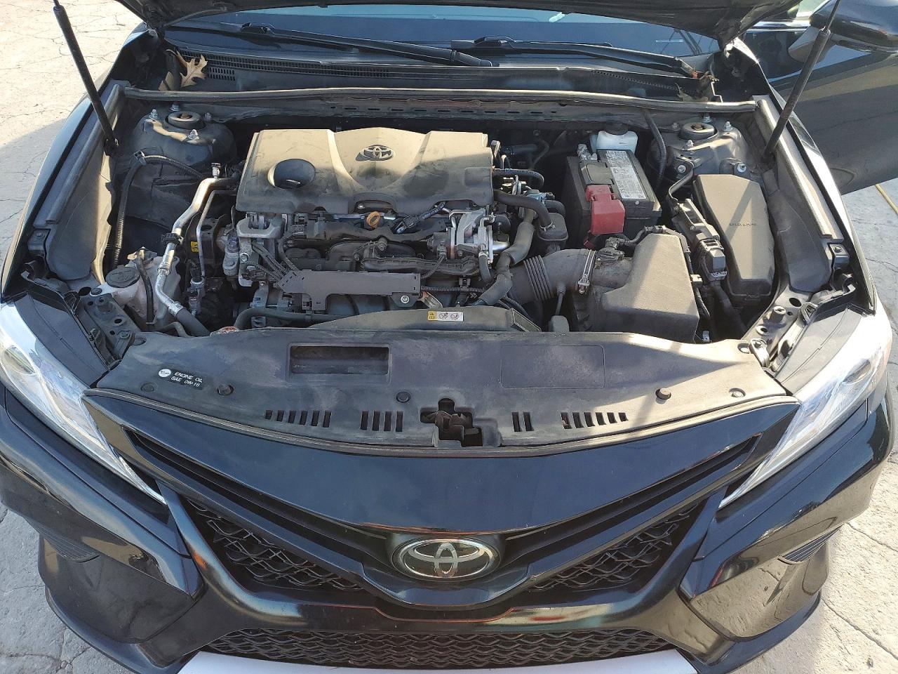 2020 TOYOTA CAMRY XSE photo 11