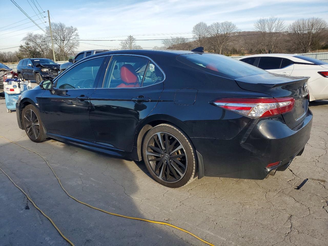 2020 TOYOTA CAMRY XSE photo 2