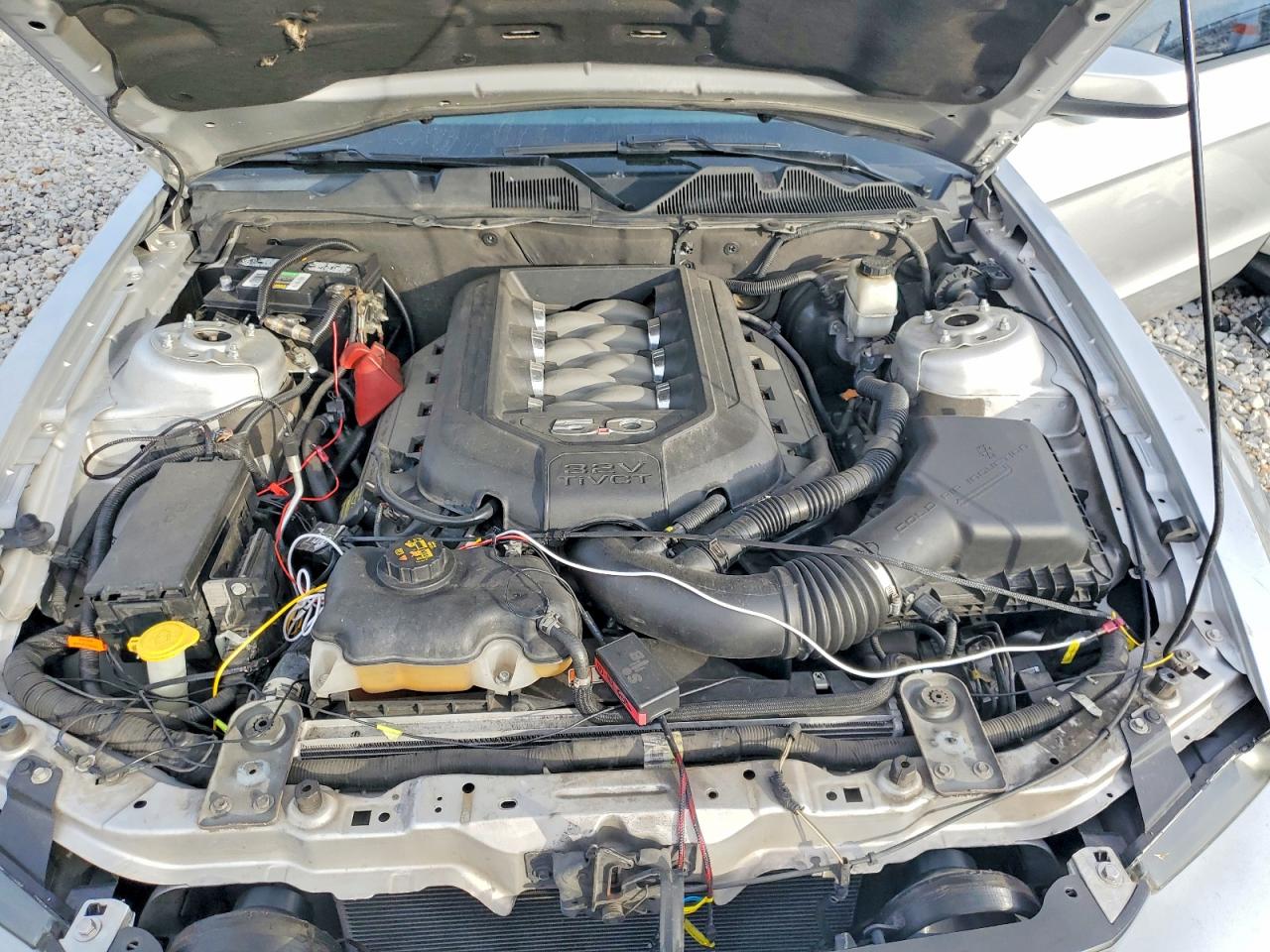 2012 FORD MUSTANG GT photo 21