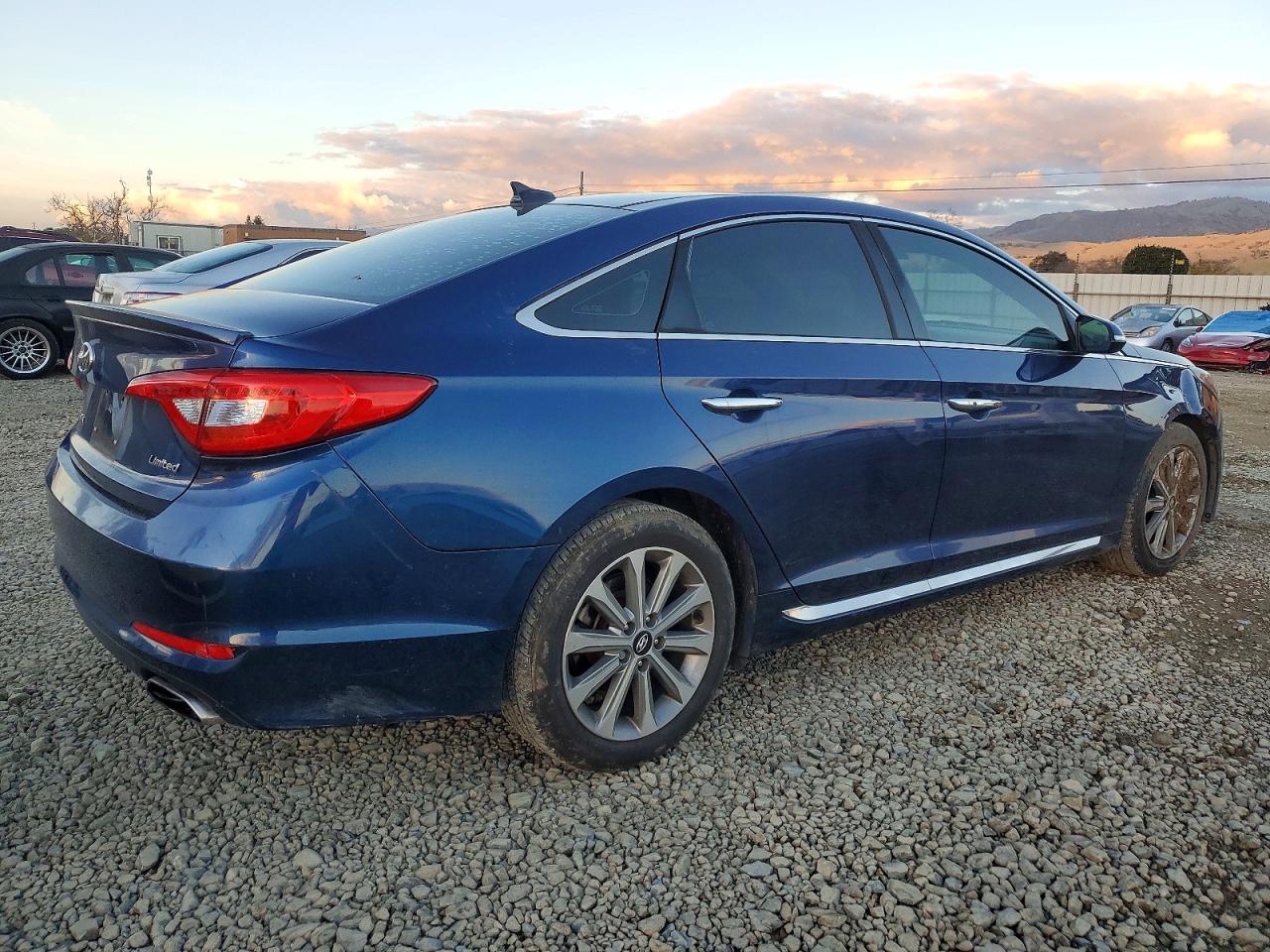 2016 HYUNDAI SONATA SPORT photo 3