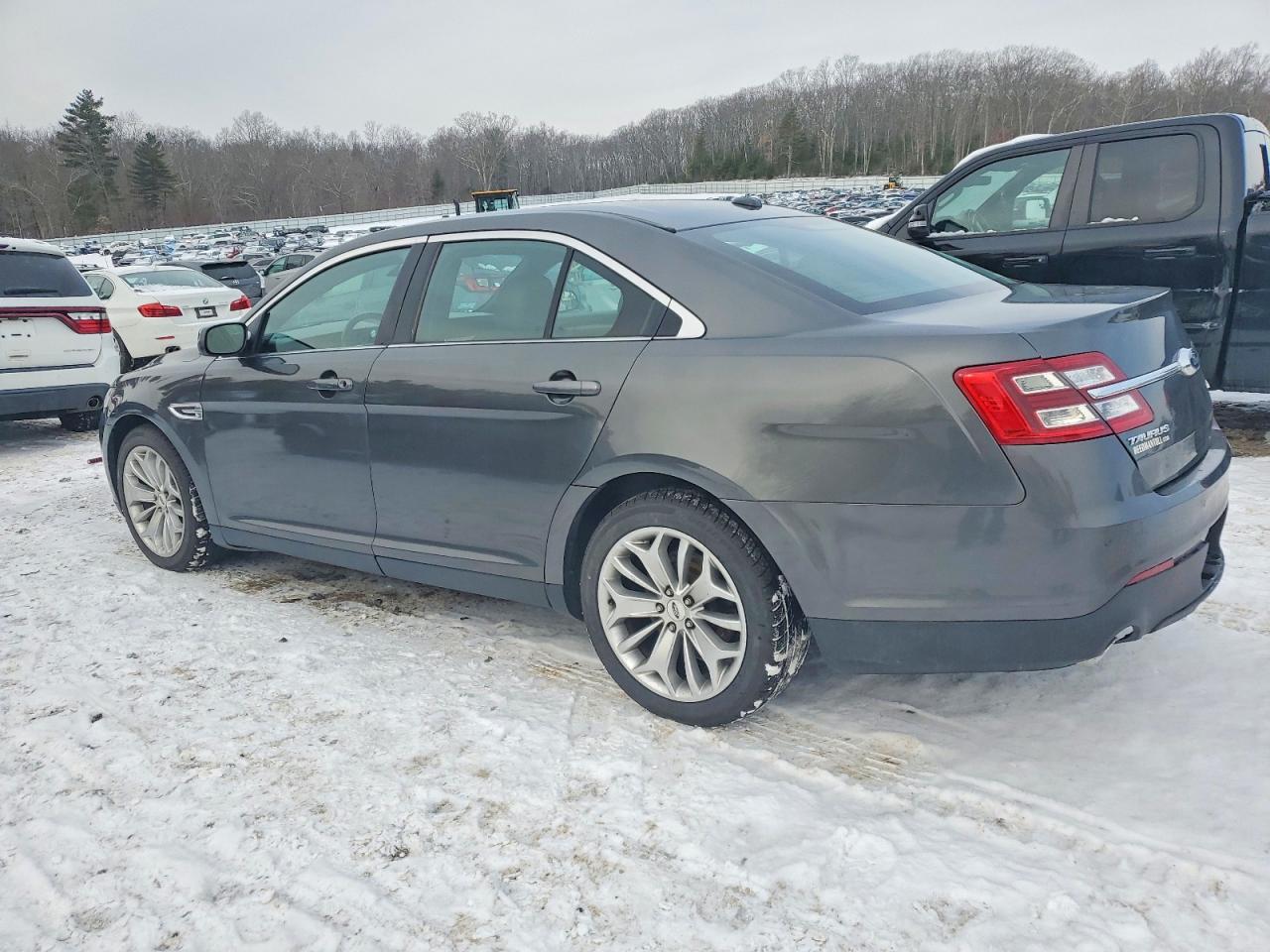 2019 FORD TAURUS LIMITED photo 2